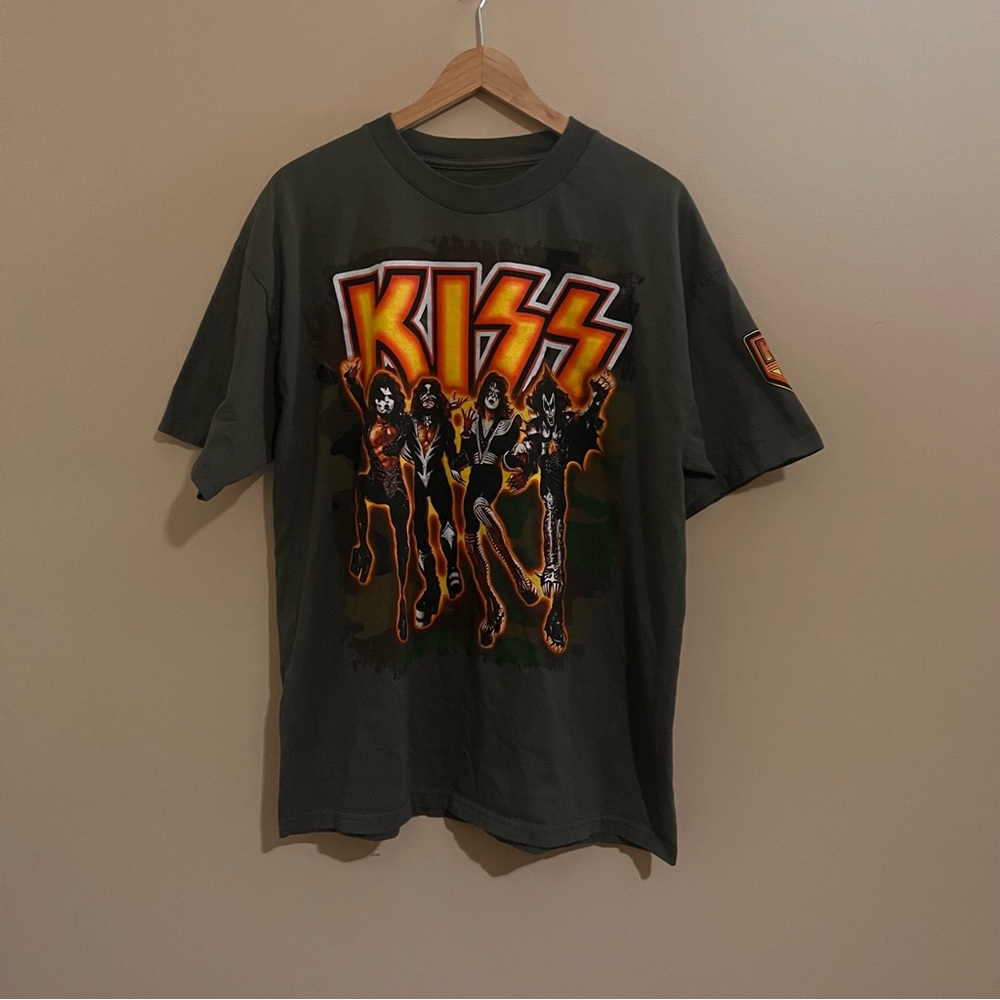 Kiss Army Men’s Short Sleeve Olive Green Band T-shirt Rock Graphic Logo XL